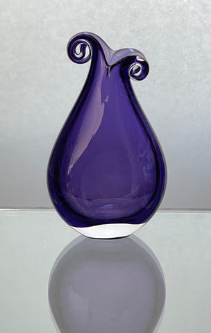 LMini Purple Curly Vase