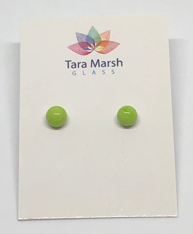 Opaque light green dot stud earrings